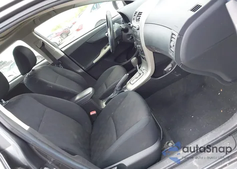 2010 Toyota Corolla S z USA, uszkodzony, nr VIN 2T1BU4EE9AC333412